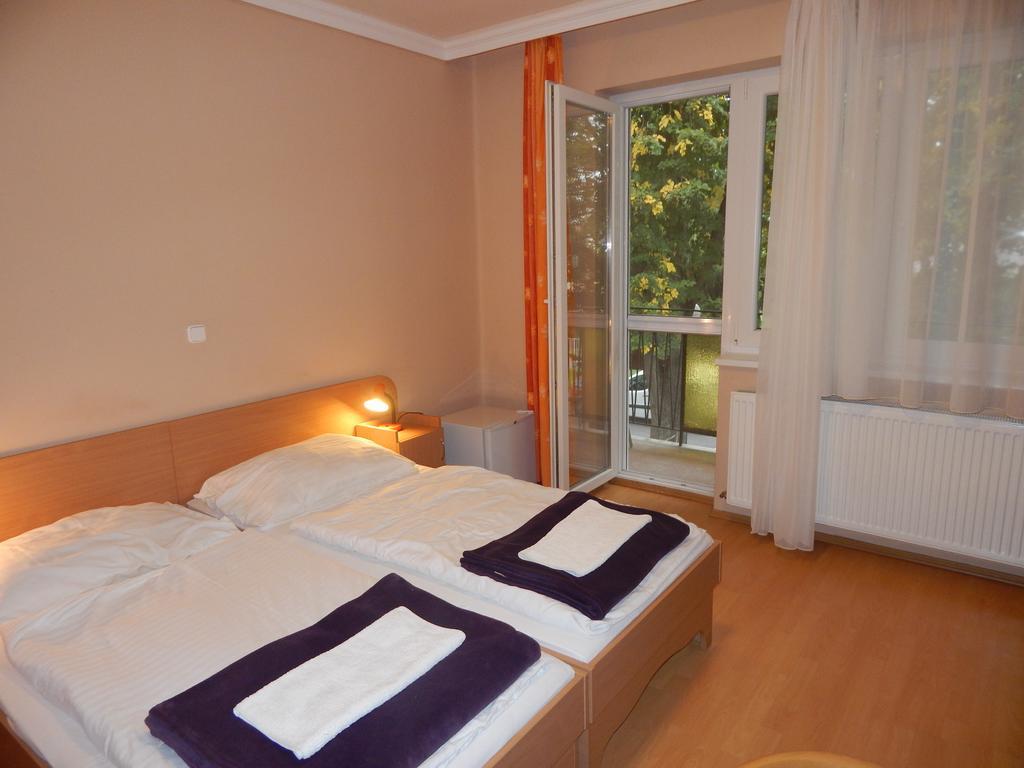 Hotel Hajdu Vendeghaz Hajdúszoboszló Zimmer foto
